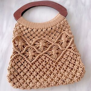 Straw beach bag